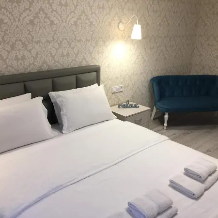 Ok Yana Zhyzhky Apartment