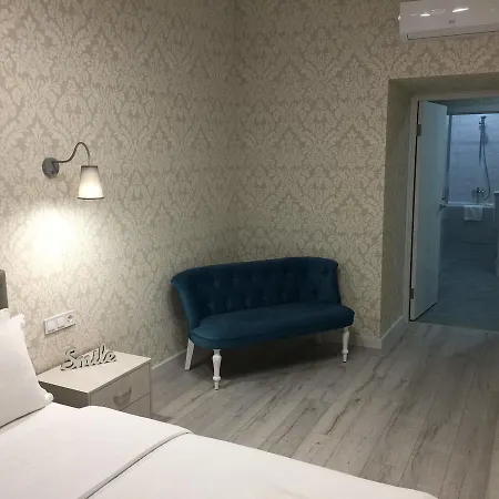 Ok Yana Zhyzhky * Lviv